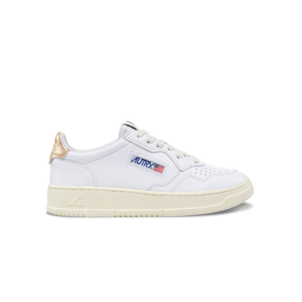 Baskettes AUTRY sneakers - Medalist Low women - LL06 - White Gold platinium 