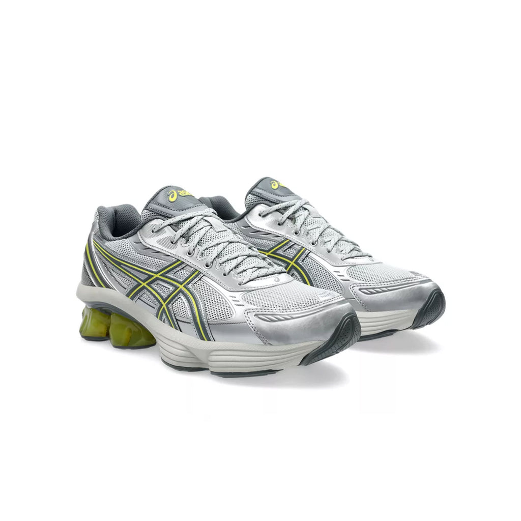 Side view of Asics GEL-KINETIC FLUENT sneakers in glacier grey and steel grey with Scutoid GEL and FF BLAST PLUS ECO cushioning