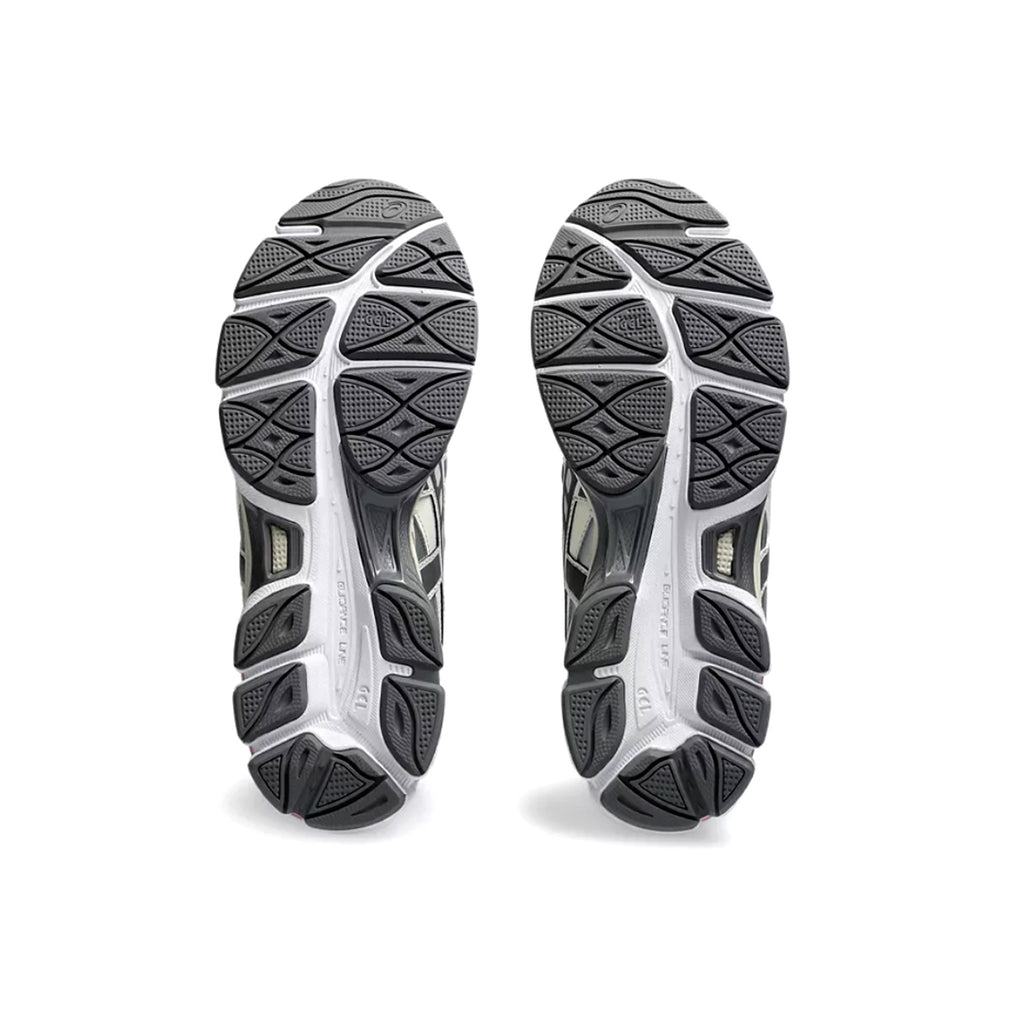Outsole of ASICS GEL-NYC 2055 featuring grippy rubber in neutral tones