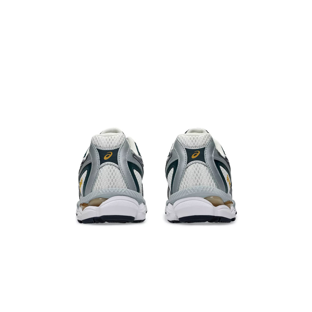 Back view of ASICS GEL-NYC 2055 highlighting heel tab and dual-tone construction