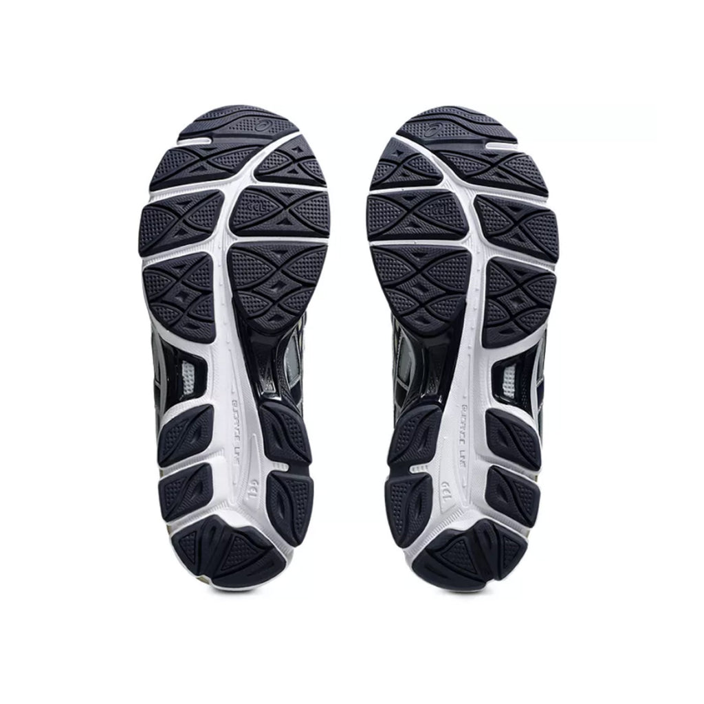 Outsole of ASICS GEL-NYC 2055 featuring grip pattern and contrast tread details