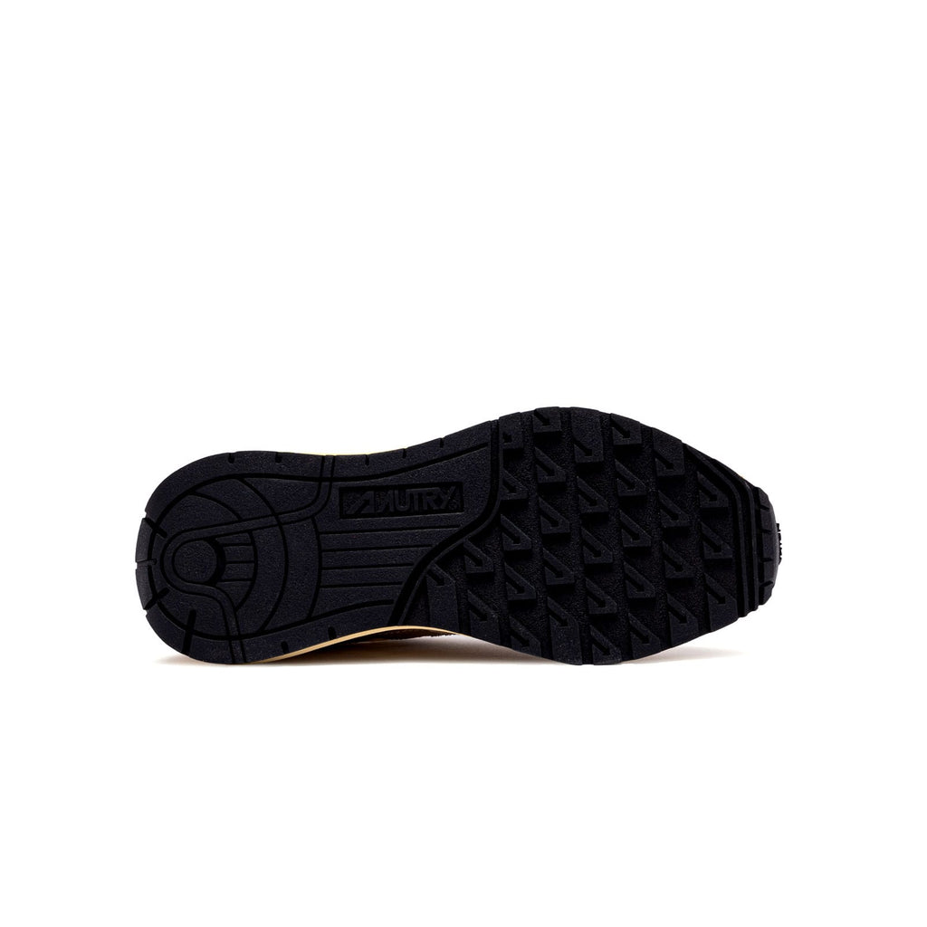 autry reelwind sneakers beige et dorées pour femmes vue de la semelle