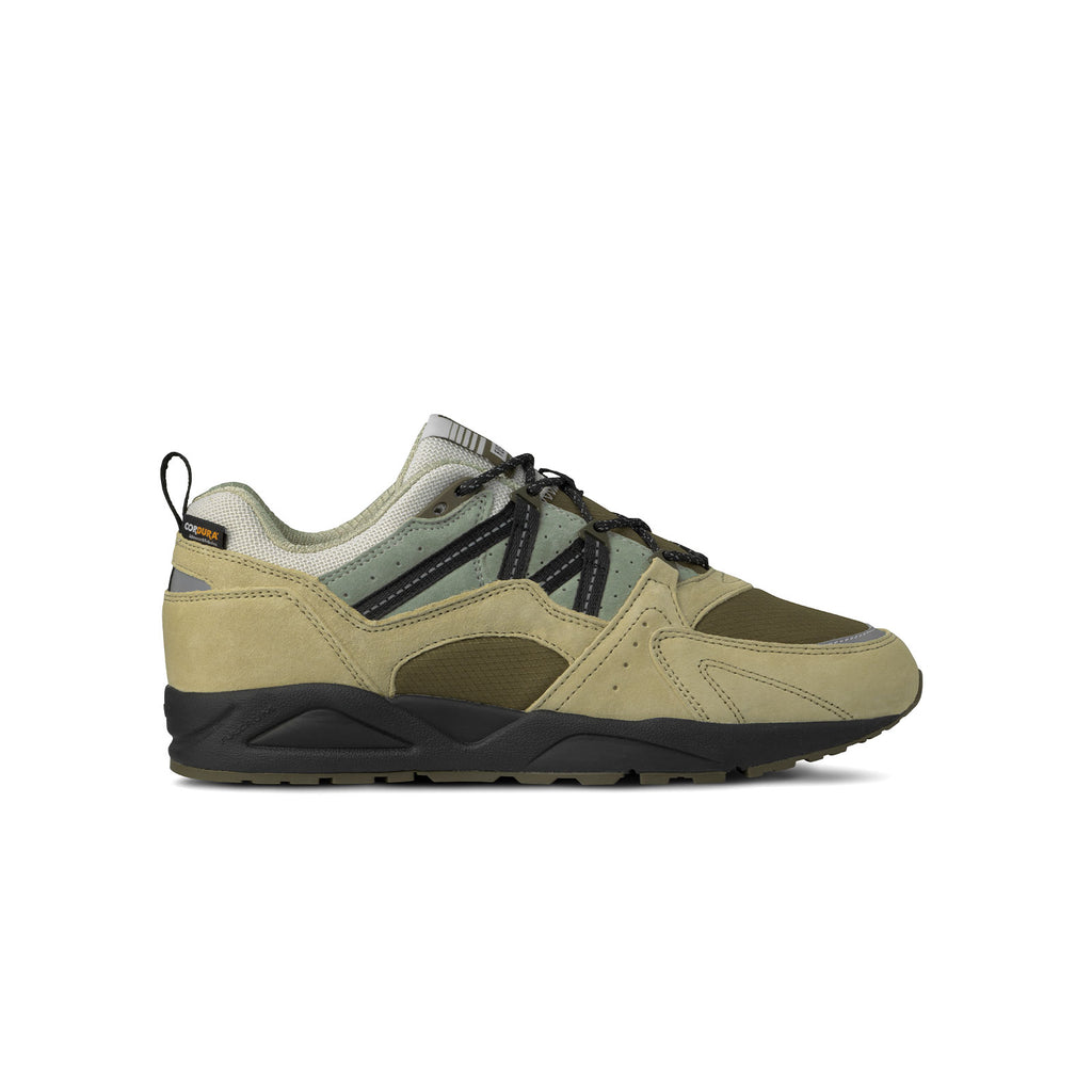 baskets karhu vertes kakhi avec toile cordura vue de profil