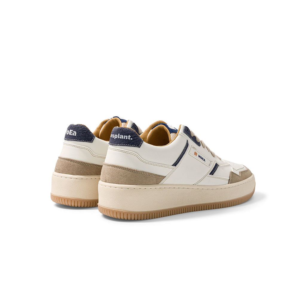 Moea trendsplant collaboration vegan sneakers white and blue