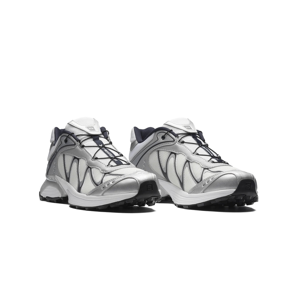 baskets salomon sneakers femmes XT Whisper grises vue de trois quarts