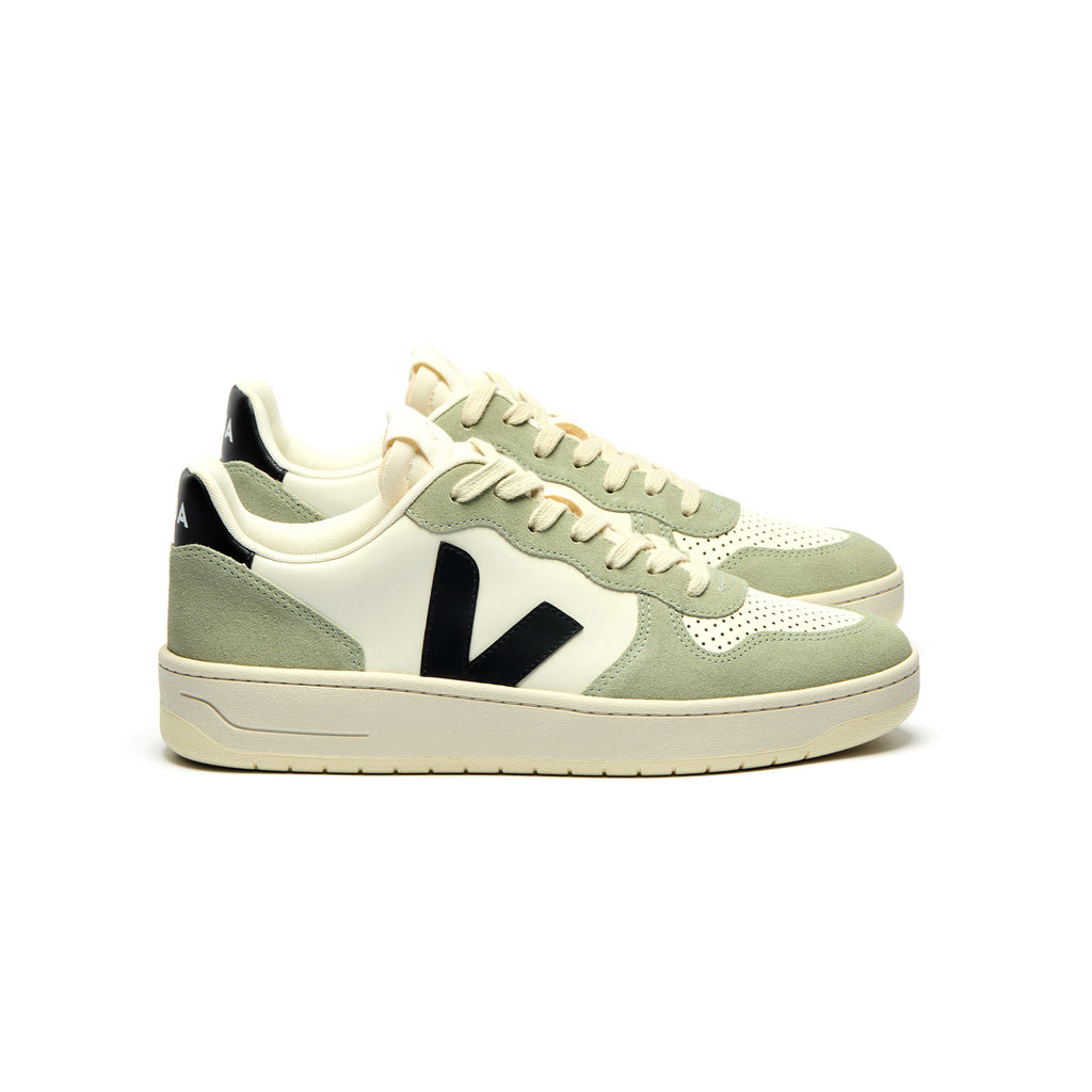 Side view of Veja V-10 Clay – sustainable sneakers in clay color with retro design and eco-friendly materials