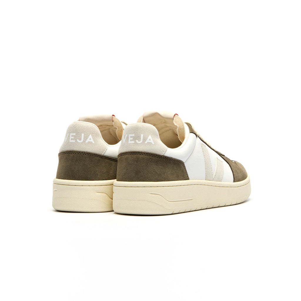 Back view of Veja V-82 Kaki – sustainable sneakers with contrasting heel tab and Veja logo in khaki tones