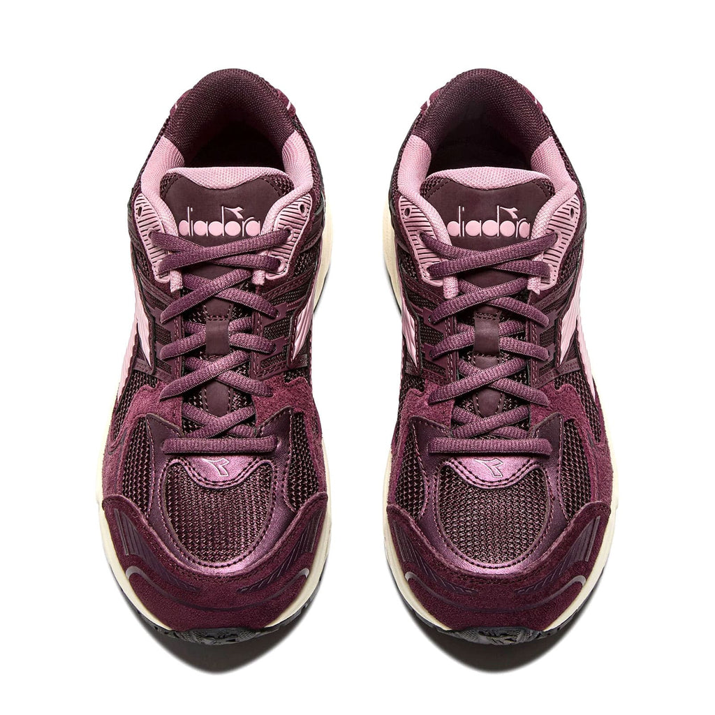 sneakers Diadora Mythos Star bordeaux pour femmes vues de haut