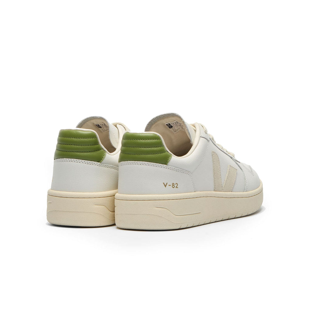 veja écologiques sneakers blanches et vertes v-82 vue de l'arrière