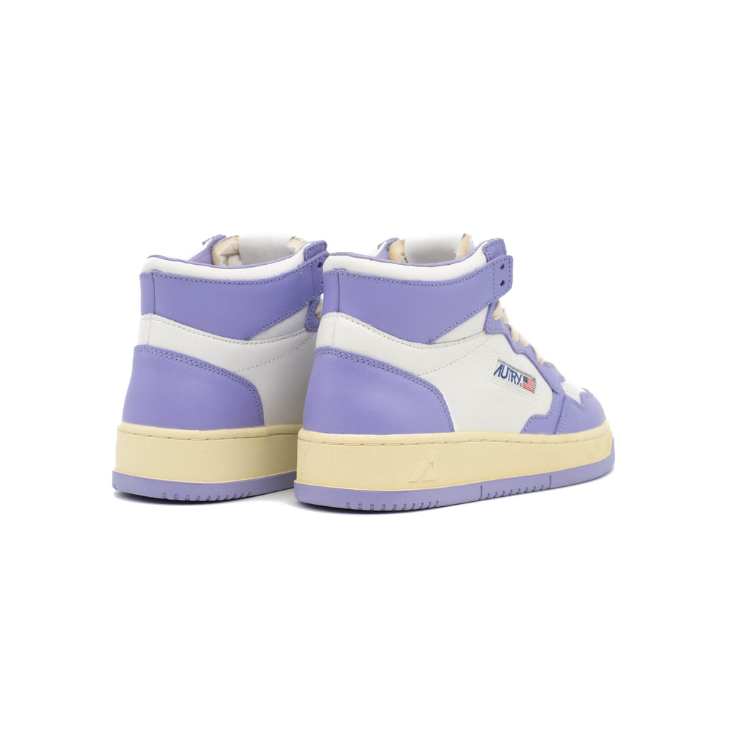 Name: Bicolour Upper Mid  Materials: Leather Colors: Lavender Code : AUMWWB19 